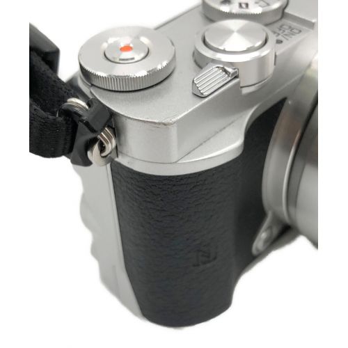 Nikon (ニコン) ミラーレス一眼カメラ 1 J5 2081万画素(有効画素) 専用