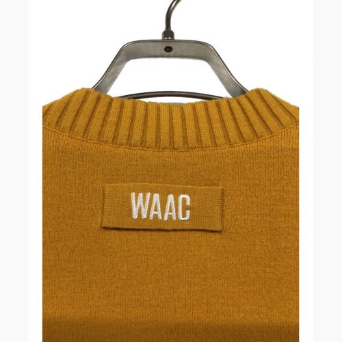 WAAC (ワック) エンボスロゴ ポイントラウンドセーター メンズ SIZE M マスタード