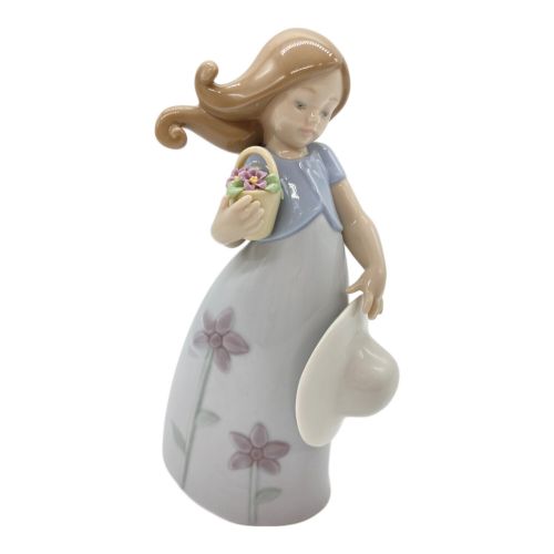 LLADRO (リヤドロ) フィギュリン 8043 リトル・バイオレット 紫の服を着た少女