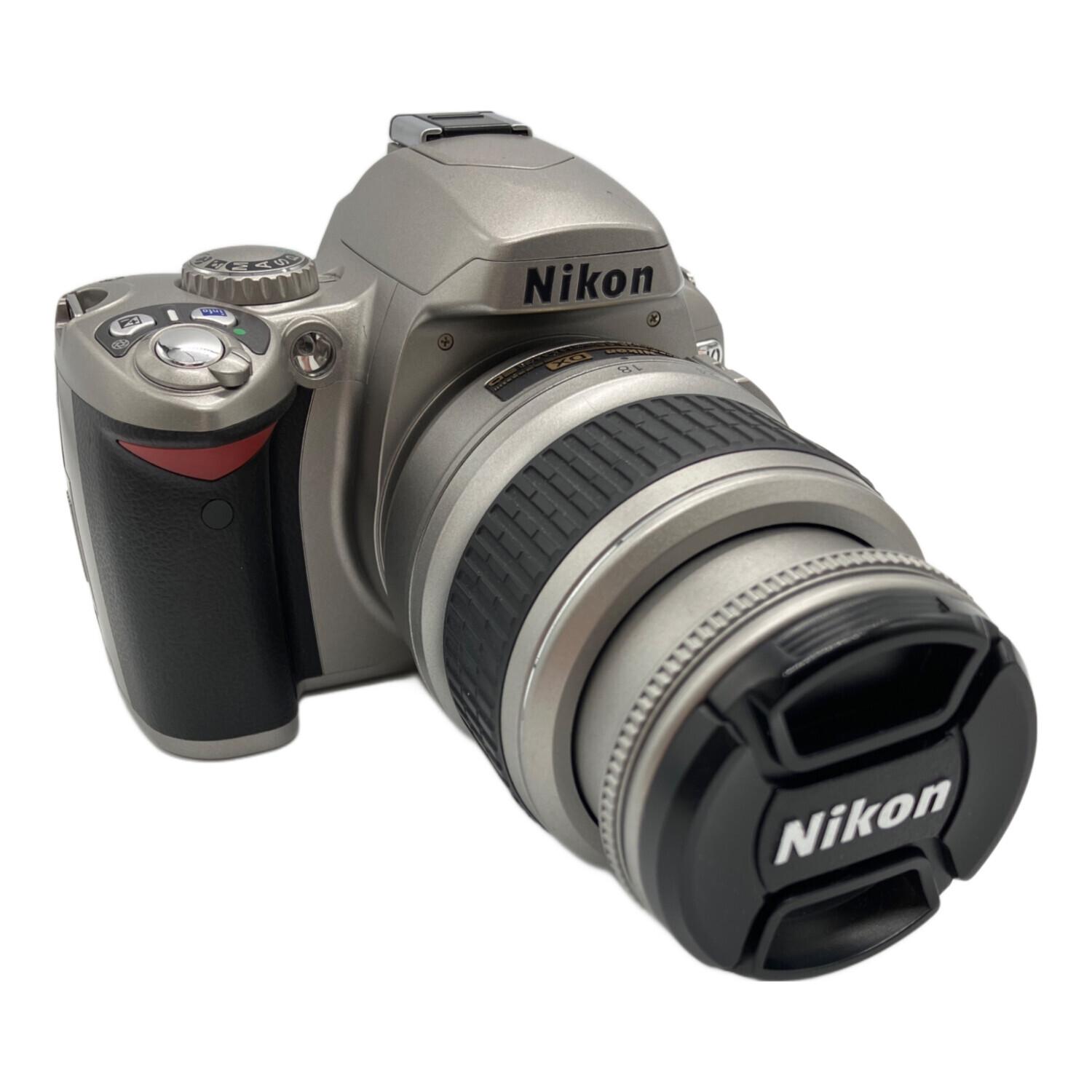 Nikon (ニコン) デジタル一眼レフカメラ D40 ダブルズームキット（af-s