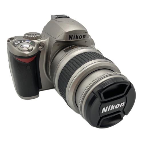 Nikon (ニコン) デジタル一眼レフカメラ D40 ダブルズームキット（af-s micro nikkor 40mm f/2.8g,AF-S DX Zoom Nikkor ED 18-55mm F3.5-5.6 G II）