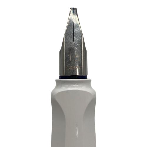 LAMY (ラミー) 万年筆 ホワイト