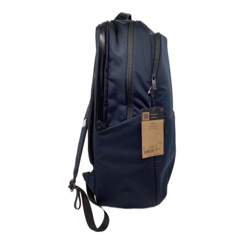 THE NORTH FACE (ザ ノース フェイス) SHUTTLE DAYPACK LTD ネイビー NM82420