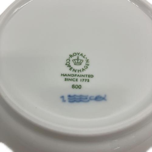 ROYAL COPENHAGEN (ロイヤル・コペンハーゲン) ディーププレート 17cm ブルーフルーテッド・プレイン