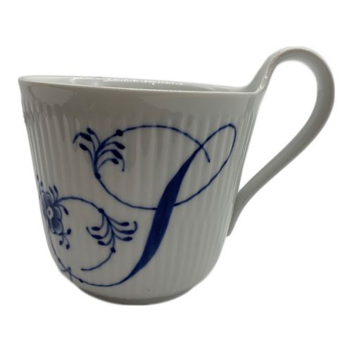 ROYAL COPENHAGEN (ロイヤル・コペンハーゲン) 洋食器 アルファベットマグ