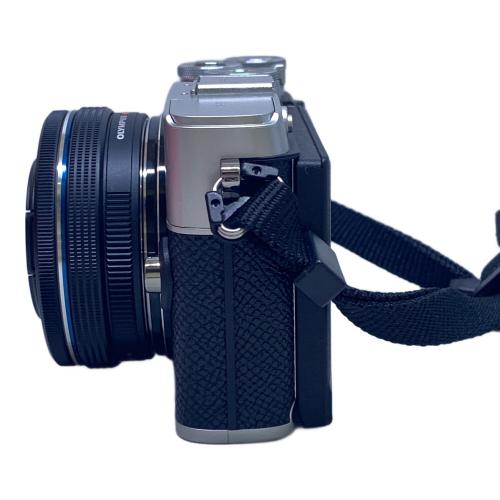 OLYMPUS (オリンパス) ミラーレス一眼カメラ E-P7 ダブルズームキット