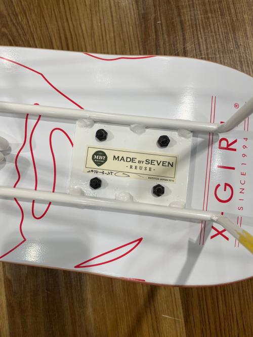 X-GIRL (エックスガール) スケートデッキスツール MADE BY SEVEN