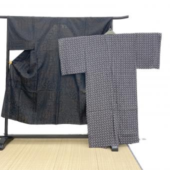 いつ和　男着物　お召　単衣　Lサイズ　身丈149　更紗　黒色　和装