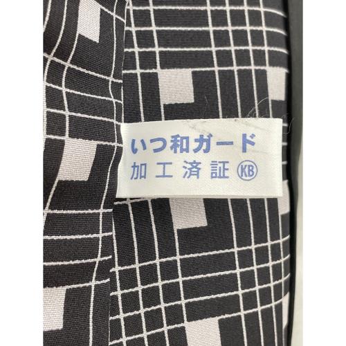 いつ和　男着物　お召　単衣　Lサイズ　身丈149　更紗　黒色　和装