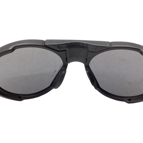 OAKLEY (オークリー) スポーツサングラス 54□17 146 ブラック ※パッド