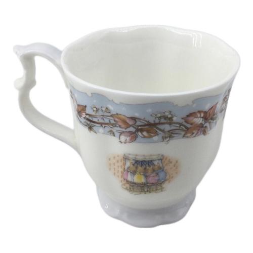 ROYAL DOULTON(ロイヤルドルトン) WINTER BEAKER マグカップ