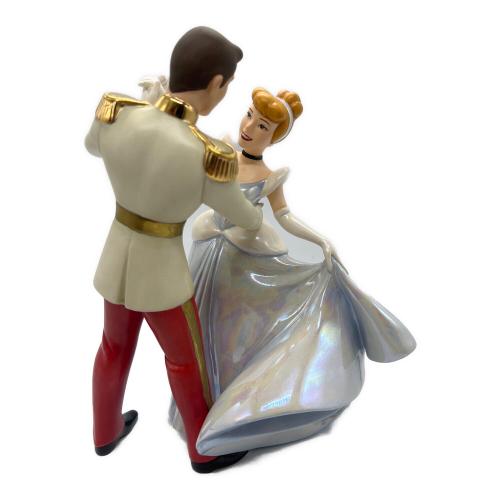 DISNEY (ディズニー) WDCC ウォルトディズニークラシックコレクション フィギュリン "So This Is Love" Cinderella シンデレラ