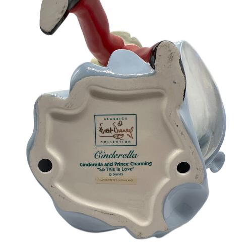 DISNEY (ディズニー) WDCC ウォルトディズニークラシックコレクション フィギュリン "So This Is Love" Cinderella シンデレラ