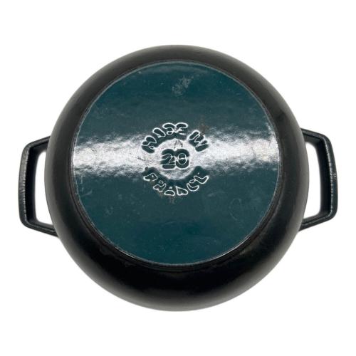 Staub (ストウブ) 両手鍋 ブラック