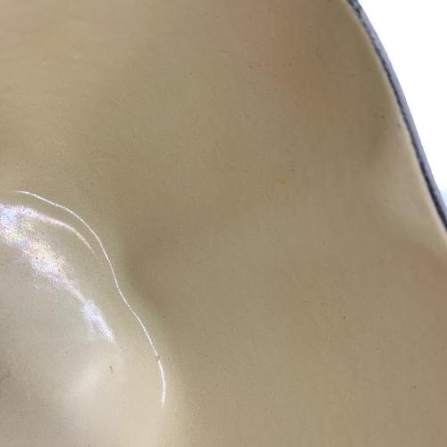 LE CREUSET (ルクルーゼ) パプリカ型ココット レッド