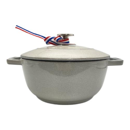 Staub (ストウブ) 両手鍋 40501-477 ワナベ カンパーニュ M 18cm 未使用品