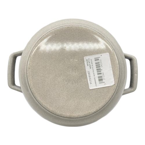 Staub (ストウブ) 両手鍋 40501-477 ワナベ カンパーニュ M 18cm 未使用品