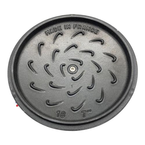 Staub (ストウブ) 両手鍋 40501-477 ワナベ カンパーニュ M 18cm 未使用品
