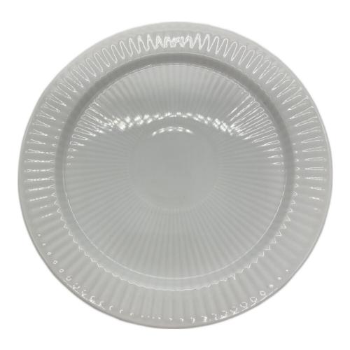 ロイヤルコペンハーゲン ホワイトフルーテッド　 廃盤 オーブン 蓋付き ロイヤルコペンハーゲン ホワイトフルーテッド 廃盤 オーブン 蓋付き