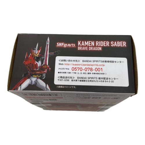 BANDAI (バンダイ) 仮面ライダーセイバー ブレイブドラゴン フィギュア S.H.Figuarts