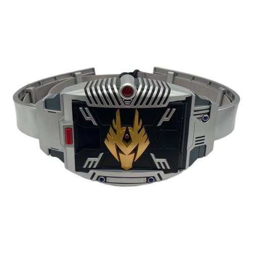 仮面ライダー龍騎 (カメンライダーリュウキ) CSM Vバックル 4大仮面ライダーセット 仮面ライダー プレミアムバンダイ