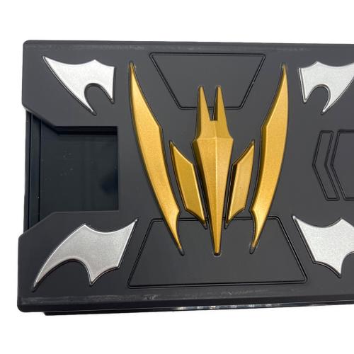 仮面ライダー龍騎 (カメンライダーリュウキ) CSM Vバックル 4大仮面ライダーセット 仮面ライダー プレミアムバンダイ