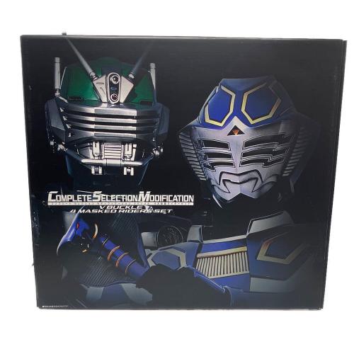 仮面ライダー龍騎 (カメンライダーリュウキ) CSM Vバックル 4大仮面ライダーセット 仮面ライダー プレミアムバンダイ