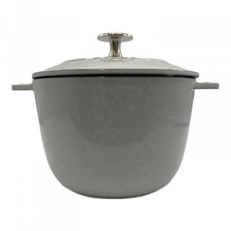 レアモデル？ STAUB ストウブ ラ・ココットde GOHAN 16cm Staub (ストウブ) ラ ココット de GOHAN 16㎝ グレー｜トレファクONLINE