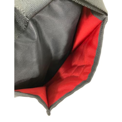 ARTISAN&ARTIST (アルティザン＆アーティスト) カメラバッグ ブラック