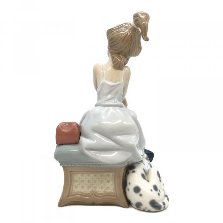 LLADRO (リヤドロ) フィギュリン 5466 大事な電話｜トレファクONLINE