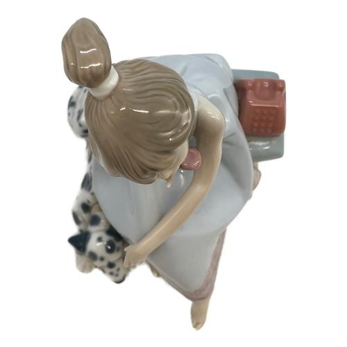LLADRO (リヤドロ) フィギュリン 5466 大事な電話