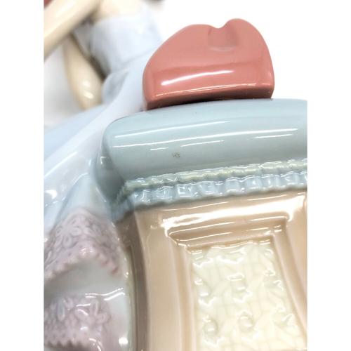 LLADRO (リヤドロ) フィギュリン 5466 大事な電話