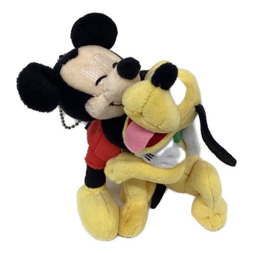 Disney STORE (ディズニーストア) ミッキー＆プルート ハグ ぬいぐるみバッジ ディズニーグッズ