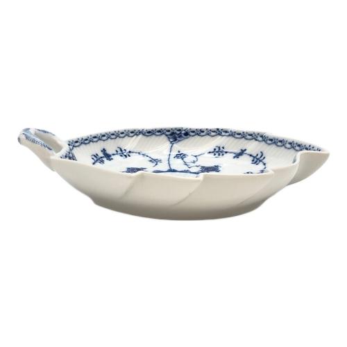 ROYAL COPENHAGEN (ロイヤル・コペンハーゲン) リーフディッシュ ブルーフルーテッド