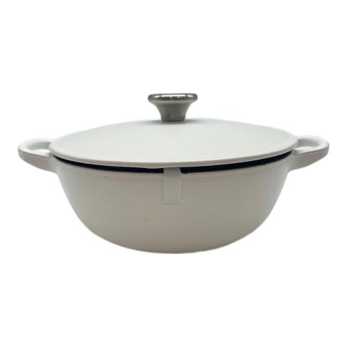 LE CREUSET (ルクルーゼ) 両手鍋 18㎝ ホワイト マルミット