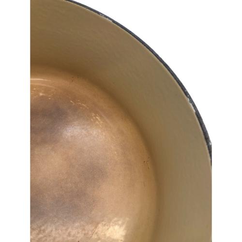 LE CREUSET (ルクルーゼ) 両手鍋 アイボリー ココット・オーバル