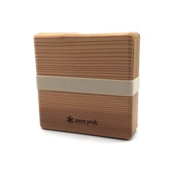 Snow peak (スノーピーク) アウトドア食器 2017年春ノベルティ ランチボックス お重