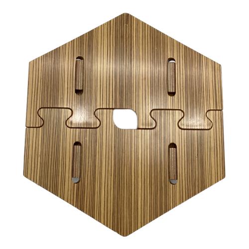 The Arth (ザァ～ッス) アウトドアテーブル 品薄品 しま美