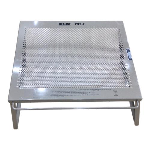 bush de BRUNT (ブラント) アウトドアテーブル タンカラー REALIST TYPE-E