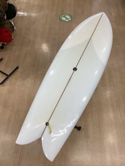 Eric Christenson ショートボード 5'11'' x 21 1/8 x 2 3/4 ダブルフィン フィッシュテール