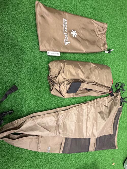 Snow peak (スノーピーク) シェルター TP-623R 天井に小穴あり リビングシェル