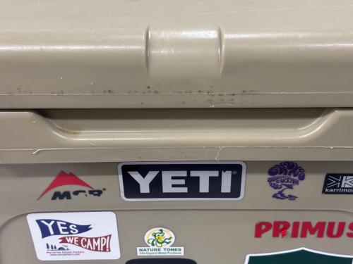 Yeti (イエティ) クーラーボックス 45QT ベージュ タンドラ45