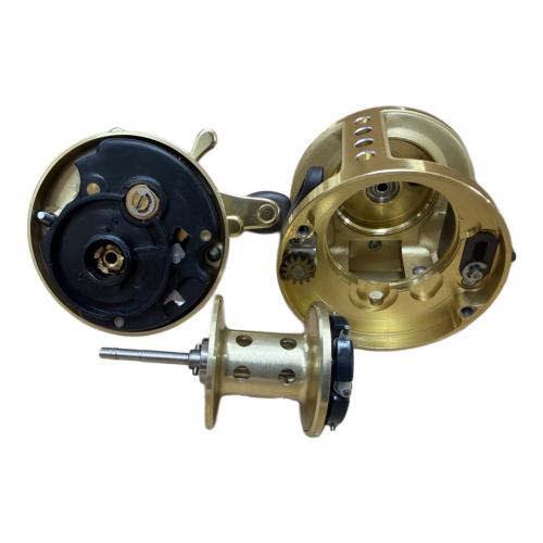 SHIMANO (シマノ) CALCUTTA 101XT ベイトリール リール