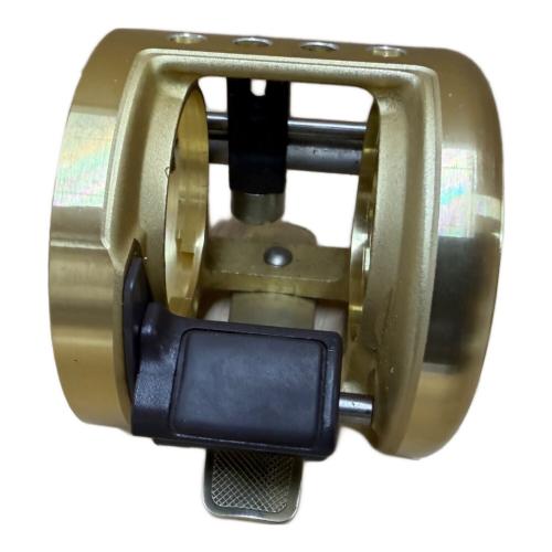 SHIMANO (シマノ) CALCUTTA 101XT ベイトリール リール