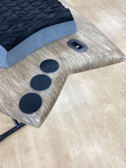 LSD (ラウンドスタイルデザイン) ショートボード 5'6"x19"x2 1/4" 27L twinny トライフィンタイプ