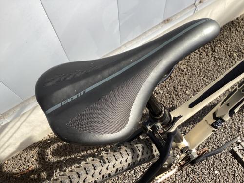 giant (ジャイアント) マウンテンバイク SIZE M ベージュ FATHOM2 K3FK29876