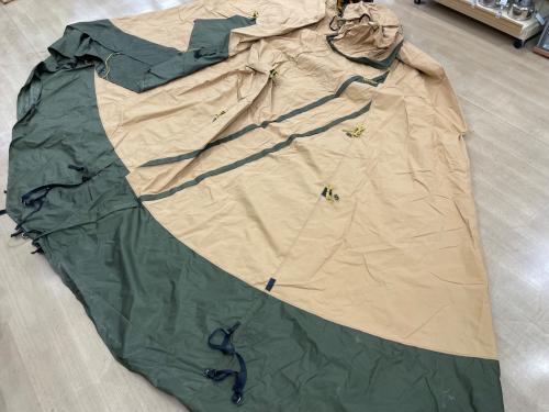Tentipi (テンティピ) モノポールテント ヨゴレ有 サファイア 7CP 450x270cm 6～7人用 程度B 程度B ハンマーなし/説明書あり