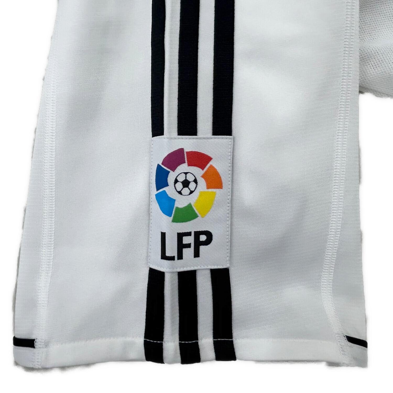 サッカー　レアル・マドリード　ユニフォーム レアル・マドリード サッカーユニフォーム メンズ SIZE 2XO ホワイト