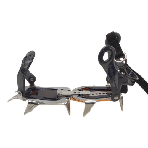 BLACK DIAMOND (ブラックダイヤモンド) 10本爪アイゼン ブラック×オレンジ