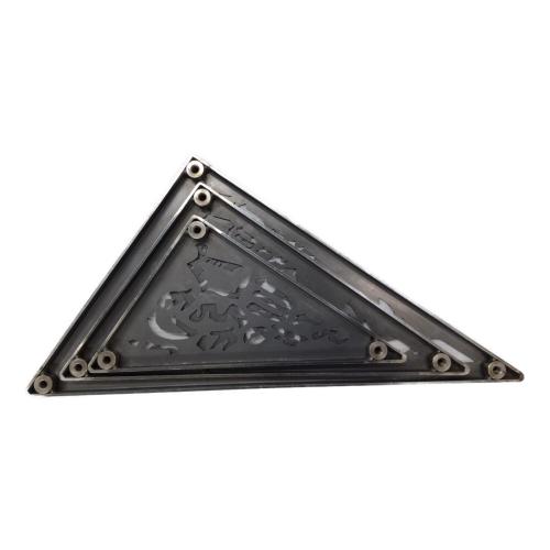 Sanzoku Mountain (サンゾクマウンテン) 焚火台用品 yabai DEATH skull DERUTAS